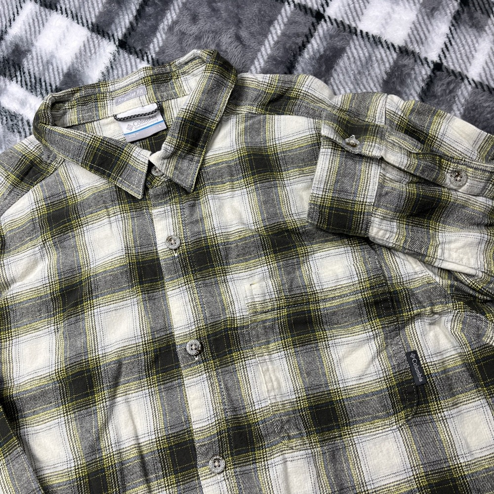 Columbia Shirt Mens L Green Plaid Flannel Boulder Ridge Button Long Sleeve